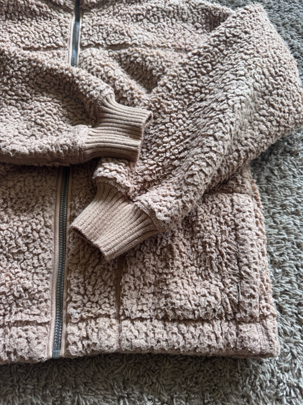 Abercrombie & Fitch beige Sherpa Zip-Up Jacket - Picture 2 of 3